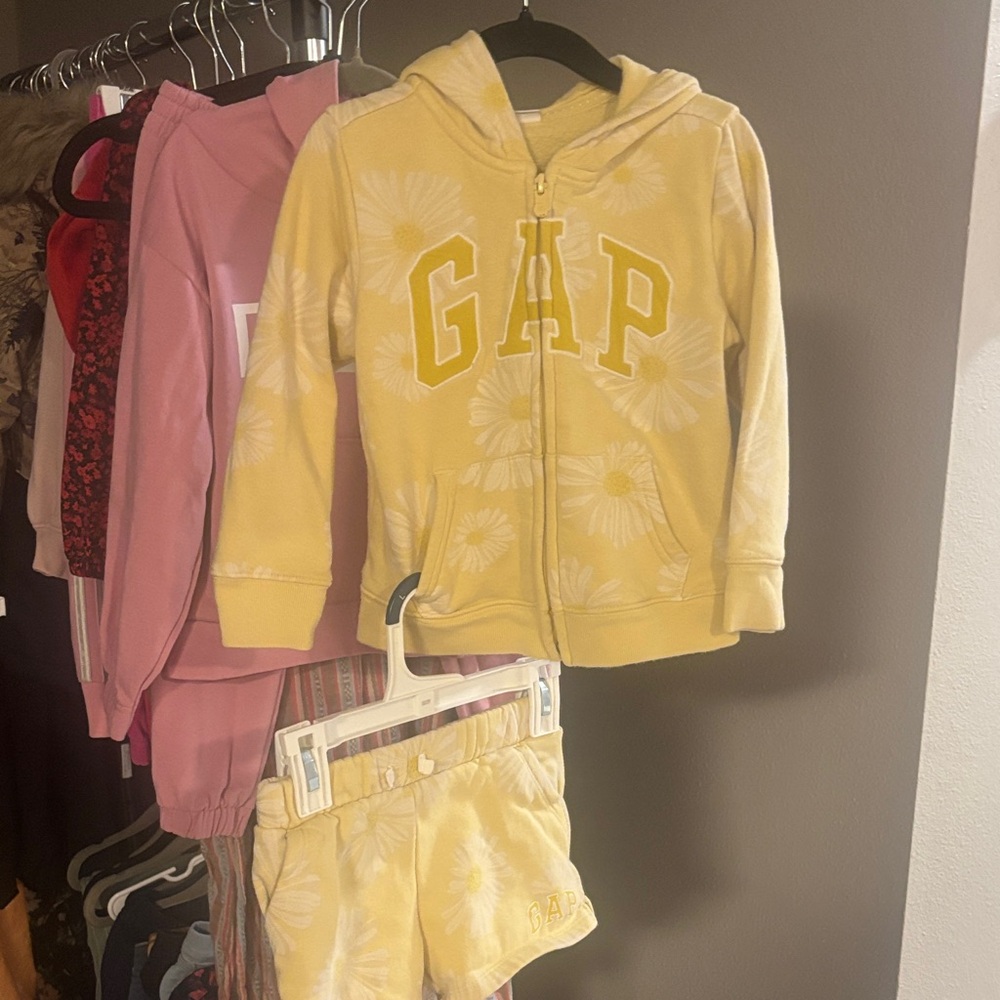 GAP Girls Yellow Daisy Hoodie and Shorts Set